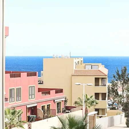 Cozy Near The Sea With Private Parking Daire